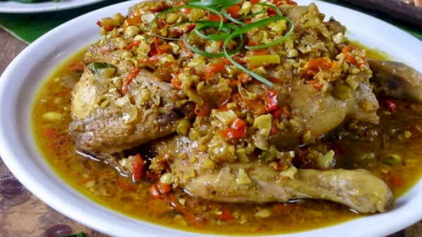 ayam betutu