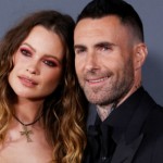 Behati Prinsloo dan Adam Levine -1665419252