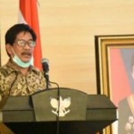 Asisten II Bidang Ekbang Sekretariat Provinsi Sulbar Yakub F Solon (ANTARA/HO/Diskominfo Sulbar)-1673421058