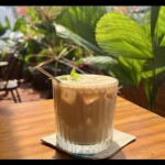 Frost White di Ombe Kofie, Summarecon Mall Kelapa Gading, Jakarta, 6 Januari 2023. (ANTARA/Nanien Yuniar)-1673232322