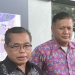 Pejabat Humas PN Jakarta Selatan Djuyamto (kiri) memberikan keterangan kepada wartawan di PN Jakarta Selatan, Jakarta, Jumat (6/1/2023). (ANTARA/Putu Indah Savitri)-1672992387