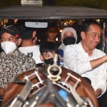 Presiden Jokowi nikmati Sabtu malam berkeliling Malioboro naik andong-1673153117