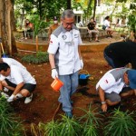 PT Bank JTrust Indonesia Tbk menjalankan kegiatancorporate social responsibility di Jakarta, Selasa (10/1/2023). ANTARA/HO-Humas JTrust Bank.-1673341026