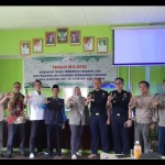 Sosialisasi kepada IKM Lada Batu Layar oleh Bea Cukai Sintete. ANTARA/Dedi-1674549109