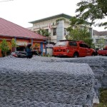 Tumpukan kawat beronjong-1674808762