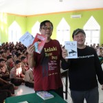 Gol A Gong lakukan safari literasi ke SMP IT Darul Hikmah-1677466265
