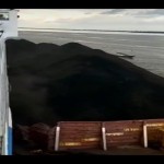 Polda Kalsel lidik insiden tubrukan kapal tumpahkan batu bara ke laut-1676188245
