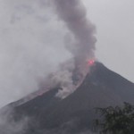 PPGA: Aktivitas guguran lava Gunung Karangetang masih tinggi-1677111522
