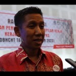 Kepala Dinas Perindustrian dan Tenaga Kerja Kota Pekalongan Sri Budi Santosa. (ANTARA/Kutnadi)-1680082795