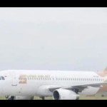 Maskapai Super Air Jet saat tinggal landas di Bandara APT Pranoto Samarinda. (ANTARA/Fandi)-1679641709