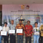 Pemkot Jayapura serahkan bantuan peralatan untuk UMKM dan koperasi-1677742680