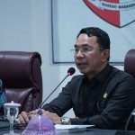 Bupati Sigi Mohamad Irwan memimpin rapat koordinasi penanganan sampah di Sigi. (ANTARA/HO-Dok Prokopim Setda Pemkab Sigi)-1682675133