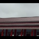 Gedung baru SMP YPK 1 Ridge Biak berlantai dua yang diresmikan Bupati Herrt Ario Naap, Selasa (11/4/2023). ANTARA/Muhsidin-1681209793