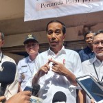 Jokowi tinjau harga pangan jelang Lebaran di dua pasar Jakarta-1680683657