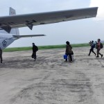 Pemudik yang menggunakan pesawat militer dari Puspenerbal. ANTARA / Indra-1681969698