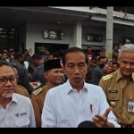 Presiden mengecek harga pangan di Pasar Rakyat Cepogo Boyolali-1681111432