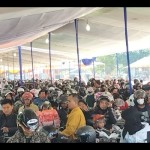 Sejumlah kendaraan roda dua di kantong parkir dermaga reguler pelabuhan Bakauheni Lampung selatan. ANTARA/Riadi Gunawan-1682499395