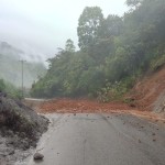 Akses jalan provinsi di Malalak Agam putus total karena longsor-1683444804