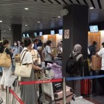 Penumpang arus balik di Bandara Juanda ANTARA/HO TM-1682990131