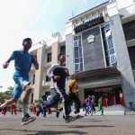 Sejumlah pelajar beraktivitas di halaman SMK Negeri Jawa Tengah di Semarang, Jumat (5/5/2023). (ANTARA/HO-Humas Pemprov Jateng)-1684922708