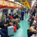 Ilustrasi - Penumpang KRL Yogyakarta-Solo saat hari kedua (H2) Lebaran, Minggu (23/4/2023) (ANTARA/HO-KAI Commuter)-1687937581