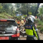 Jalur menuju selatan Cianjur terputus sementara akibat longsor-1687161943