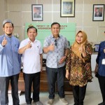 Pejabat BRIN dan FKM Unhas berfoto bersama usai membahas peluang kerja sama penelitian di Makassar.ANTARA/HO-Unhas-1687340016