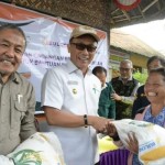 Pemerintah Sulbar salurkan bantuan pangan untuk 84.684 keluarga-1687159751