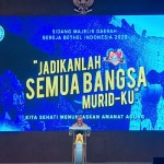 Penjabat Bupati Sorong Yan Piet Mosso (ANTARA/Yuvensius Lasa Banafanu)-1685959591