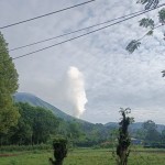 Pos PGA pasang peralatan deteksi deformasi Gunung Lokon-1687422596