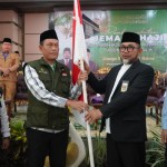 Sekdaprov Jambi lepas calon haji Tanjabbar menuju Embarkasi Batam-1685967197