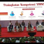Dekranasda Sumbar minta ISI Padang Panjang ikut kembangkan UMKM Kriya-1689925963