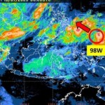 Layar citra satelit yang dipublikasikan BMKG mendeteksi bibit siklon tropis 98W, Selasa (18/7/2023). (ANTARA/HO-BMKG)-1689674606