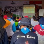 Peserta Jumbara Tingkat Nasional ke IX Lampung saat mengikuti pelatihan jurnalistik remaja. Antara/HO/PMI Jabar-1688453088