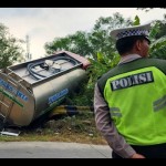 Polisi tangani kecelakaan truk tangki air yang tewaskan satu orang-1690188404