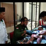 Sunatan massal yang dilaksanakan oleh Baznas Singkawang, Selasa (4/7/2023). (ANTARA/Rudi)-1688462311