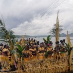 Tari Isosolo saat pembukaan FDS XIII di Kabupaten Jayapura (ANTARA/HO-Dokumen pribadi/Ardiles Leloltery)-1688541962