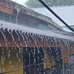 Hujan deras yang terjadi di Kota Putussibau, Kabupaten Kapuas Hulu, Kalimantan Barat, Senin (18/9/2023). ANTARA (Teofilusianto Timotius)-1695011859