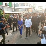 Presiden Joko Widodo saat meninjau Pasar Bali Mester Jatinegara, Jakarta, Selasa (19/9/2023). (ANTARA/Rangga Pandu Asmara Jingga)-1695093834