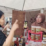 Ilustrasi- Penggunaan pembayaran digital oleh pelaku UMKM Lampung. ANTARA/Ruth Intan Sozometa Kanafi.-1697703257