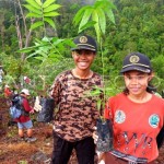KLHK antar bibit tanaman percepat perbaikan iklim dan lingkungan-1698220316
