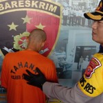 Polisi tangkap pelaku penganiayaan sekeluarga di Tasikmalaya-1698147641