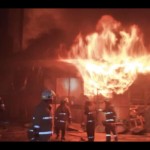 Enam lapak untuk produksi mebel di Pondok Bambu ludes terbakar-1700110222