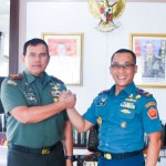 Kodam Pattimura dan Bakamla Zona Maritim timur menjalin sinergitas untuk keamanan perairan Maluku (Antara/HO-Pers pendam)-1699878085