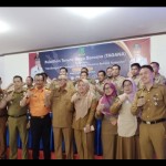 Narasumber dan perserta pelatihan saat foto bersama. (ANTARA/Muhamad Nurman)-1700465780