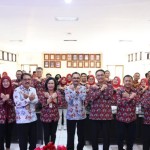 Pengurus Perkumpulan Keluarga Berencana Indonesia (PKBI) yang telah dikukuhkan di Bali pada Sabtu (4/11/2023). (ANTARA/HO-BKKBN)-1699348291