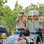 Polisi bubarkan unjuk rasa buruh di depan Balai Kota DKI-1700565585