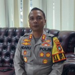 Kapolres Sorong, AKBP Yohanes Agustiandaru saat dikonfirmasi terkait kasus tindak pidana oleh salah satu oknum polisi di Sorong, Rabu (13/12)-1702467126