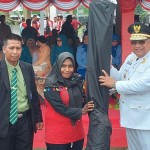 Pemprov PBD salurkan 300 tenda payung bantu pedagang orang asli Papua-1702191201