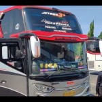 Petugas uji kelaikan bus di Terminal Kampung Rambutan jelang libur-1702984063